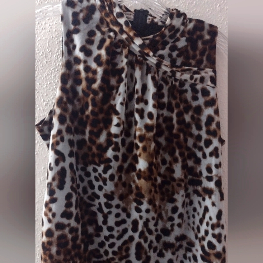 Worthington women's leopard sleeveless blouse sz M